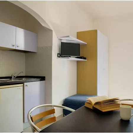 Apartamento Seaview & Pool Retreat Ii Poggio *
