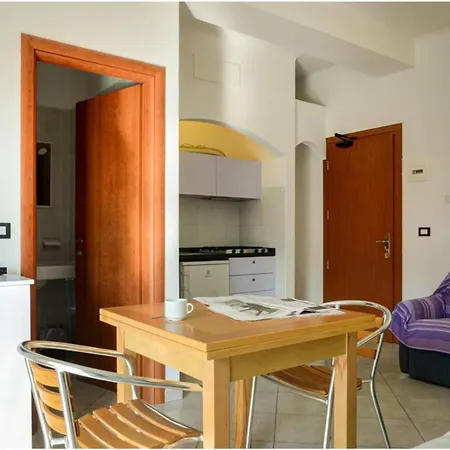 Seaview & Pool Retreat Ii Poggio