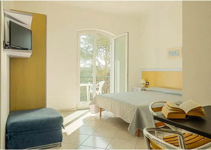 Apartment Seaview & Pool Retreat Ii Poggio