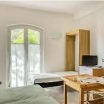 Seaview & Pool Retreat Ii Poggio
