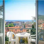 Seaview & Pool Retreat Ii Poggio 公寓 *