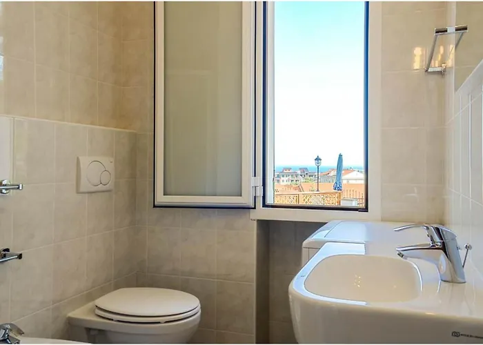 Appartement Seaview & Pool Retreat Ii Poggio Marina dʼAndora
