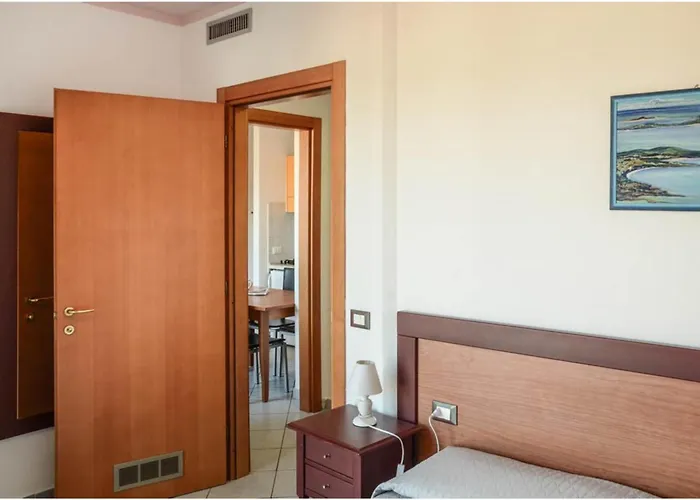 Seaview & Pool Retreat Ii Poggio Marina dʼAndora