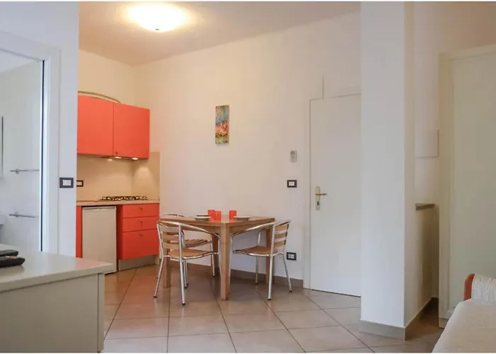 Seaview & Pool Retreat Ii Poggio