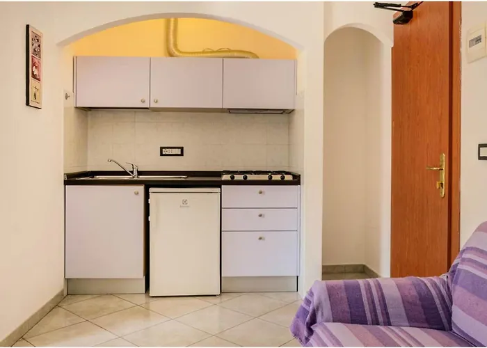 Seaview & Pool Retreat Ii Poggio Appartement *